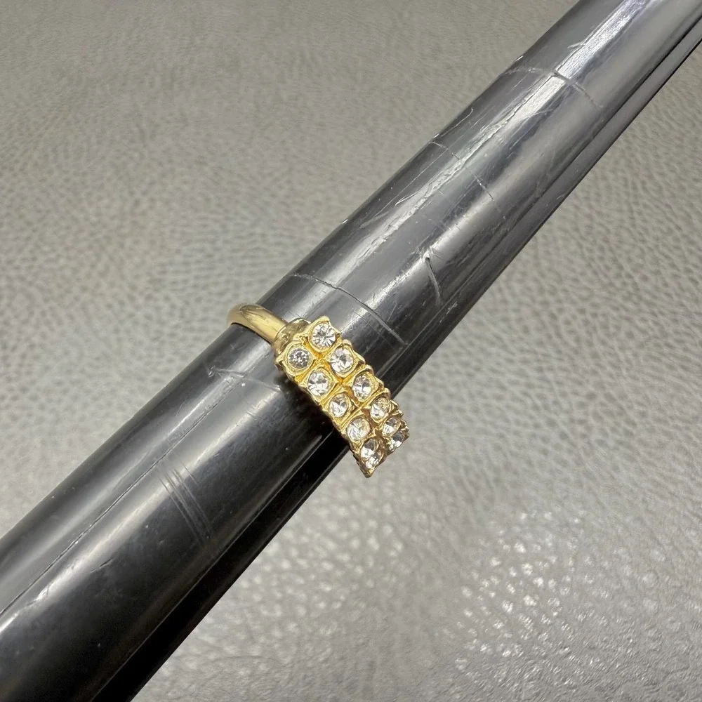 Womens Ring Size 8 Crystal Cocktail Gold Tone Band Statement Fashion Jewelry‎
